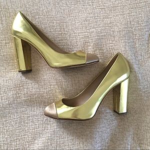 👠🎗J Crew Etta metallic closed toe pumps